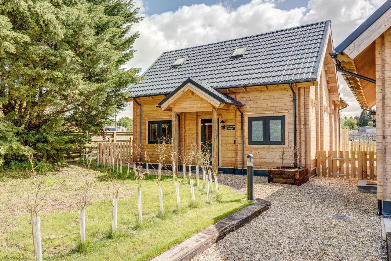 Benson Buttercup Lodge מראה חיצוני תמונה